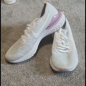 Nike epic react size 11 women